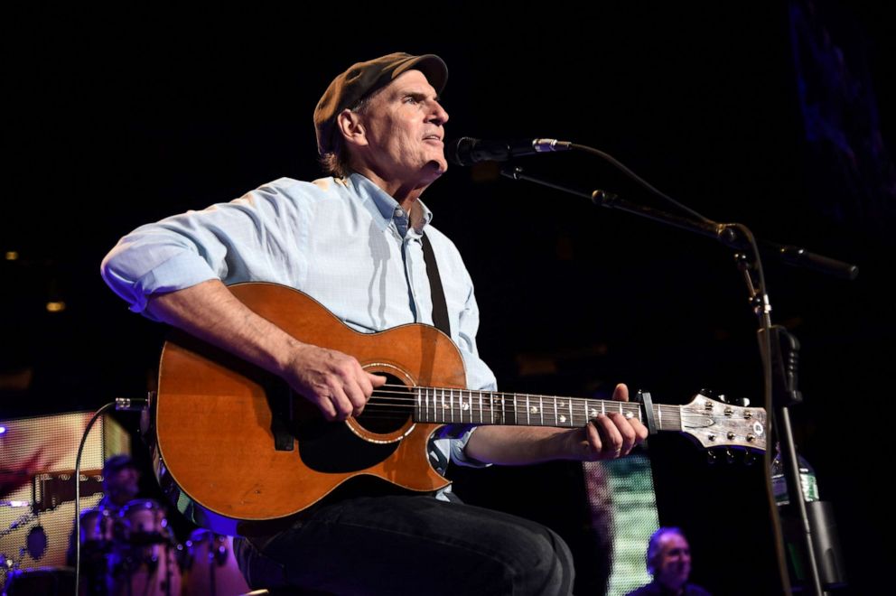 PHOTO: James Taylor performs onstage at Madison Square Garden on December 5, 2014 in New York City.