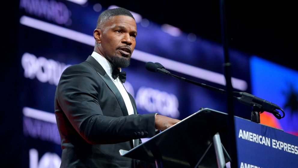 San Francisco Mayor, actor Jamie Foxx and black community leaders staged a peaceful “kneel-in” at San Francisco City Hall on Monday.