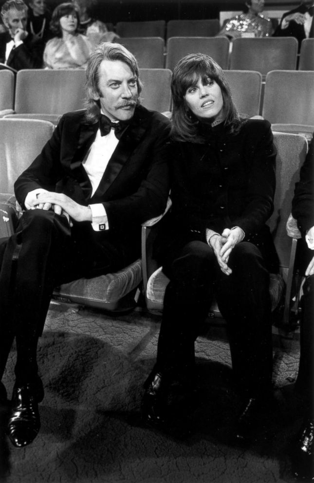PHOTO: Donald Sutherland sits next to Jane Fonda at the Academy Awards.