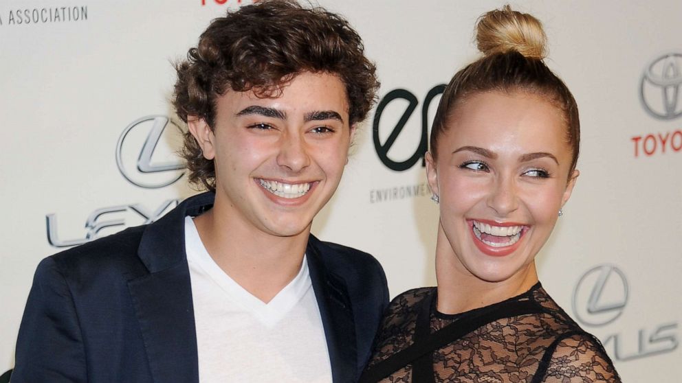 PHOTO: Actors Hayden Panettiere (R) and brother Jansen Panettiere arrive at the 2013 Environmental Media Awards at Warner Bros. Studios on Oct. 19, 2013 in Burbank, Calif.