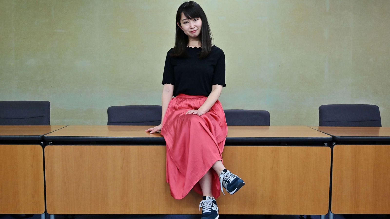 PHOTO: Yumi Ishikawa, leader and founder of the KuToo movement, poses after a press conference in Tokyo on June 3, 2019.