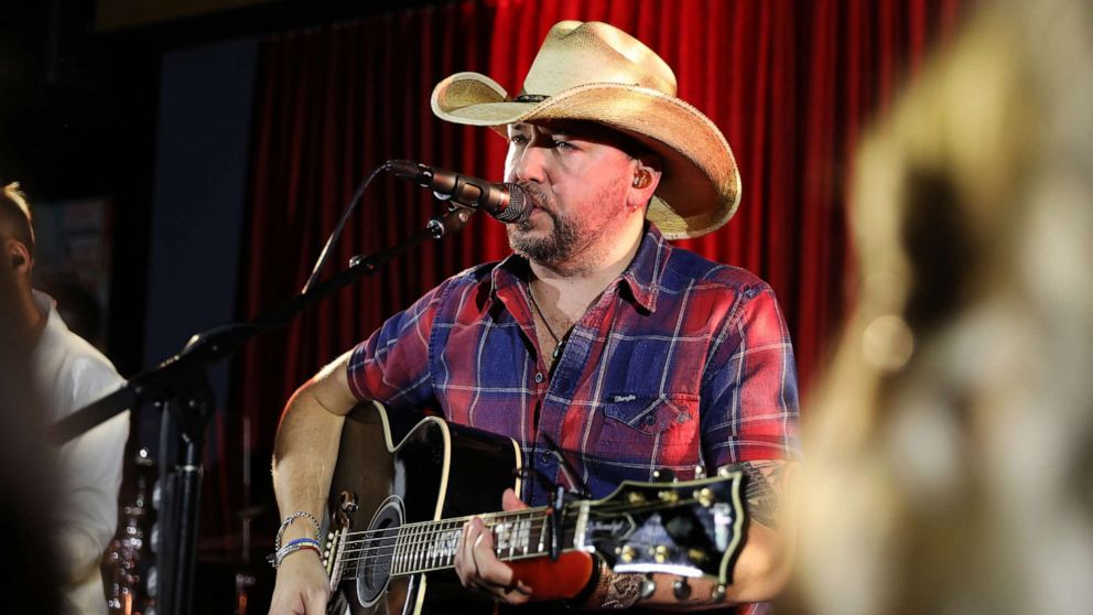 Jason Aldean's little ones, Memphis and Navy, are 'pretty much twins ...