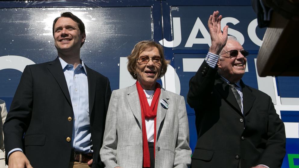 PHOTO: In this Oct. 27, 2014 file photo, Georgia Democratic gubernatorial candidate and State Sen. Jason Carter campaigns with his grandparents, former first lady Rosalynn Carter and former U.S. President Jimmy Carter in Columbus, Ga.