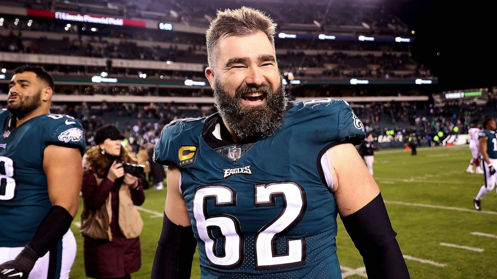 Philadelphia Eagles star Jason Kelce's daughter celebrates playoff win in  cutest way - Good Morning America