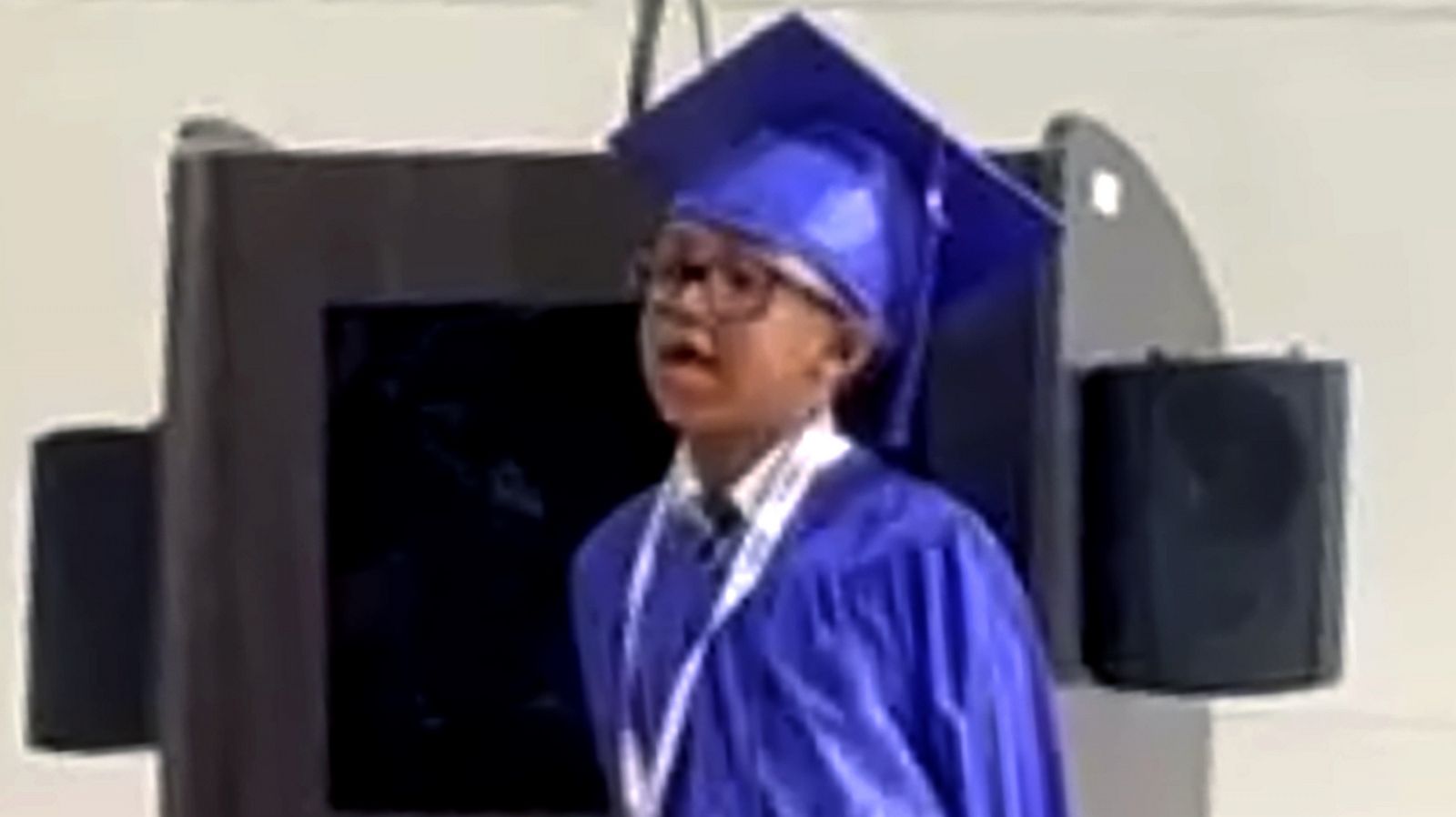 PHOTO: Jaxon Carter, 6, delivered a speech about his late mom at his kindergarten graduation ceremony.