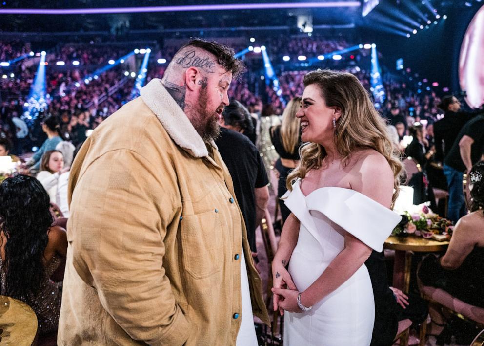PHOTO: Jelly Roll and Kelly Clarkson attend the 66th GRAMMY Awards, Feb. 4, 2024, in Los Angeles.