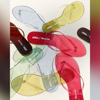 PHOTO: Madewell x Melissa Jelly Thong Sandals