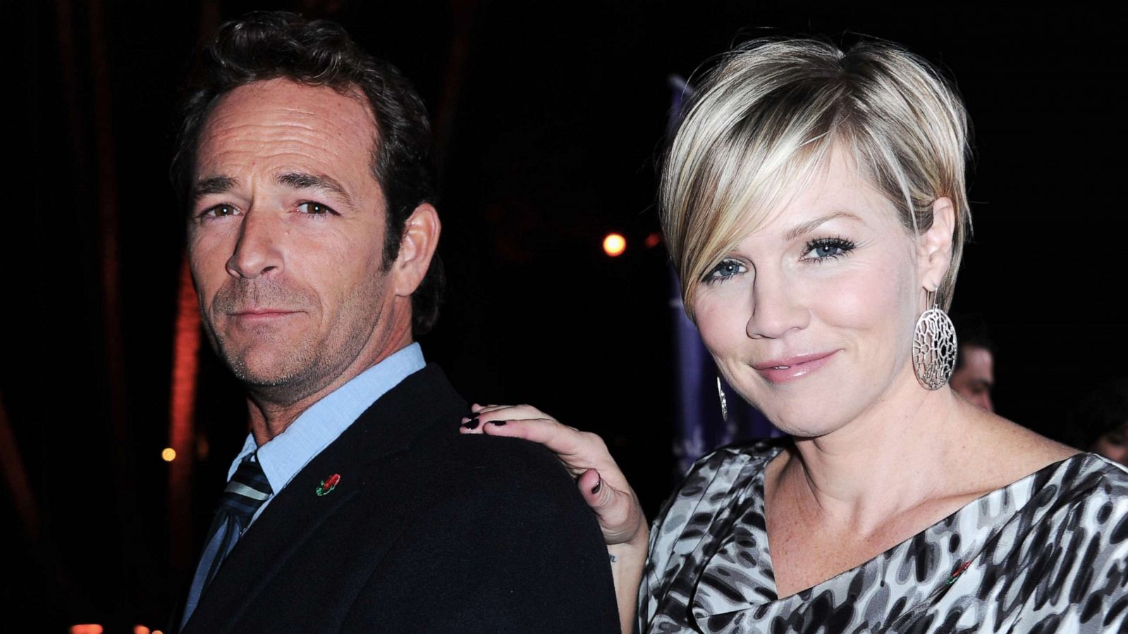 PHOTO: Luke Perry and Jennie Garth arrive at an event on Jan. 7, 2011, in Pasadena, Calif.