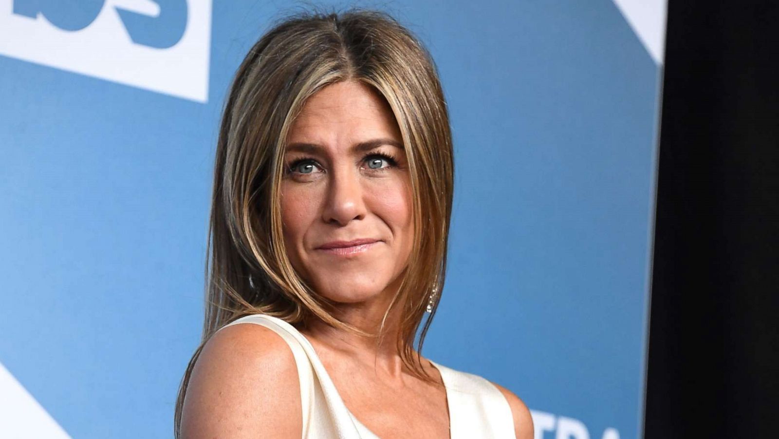 PHOTO: Jennifer Aniston poses at the 26th Annual Screen Actors Guild Awards at The Shrine Auditorium on Jan. 19, 2020, in Los Angeles.