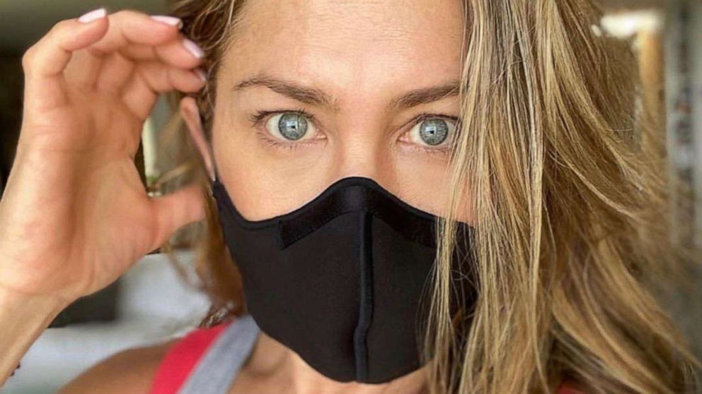 Jennifer Aniston calls on everyone to 'wear a damn mask' - Good Morning ...