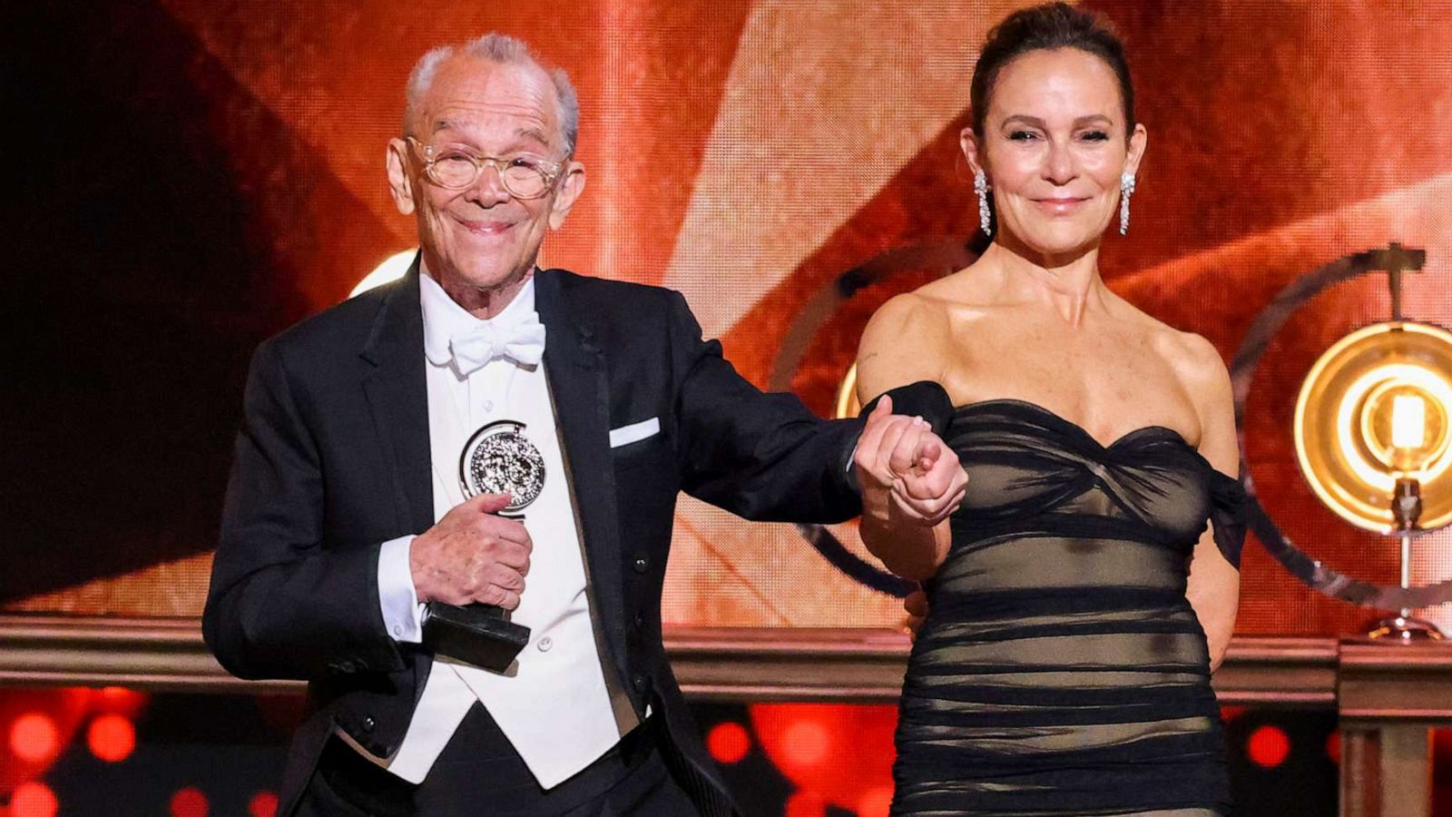 PHOTO: Joel Grey and Jennifer Grey at the 76th annual Tony Awards in New York City, June 11, 2023.