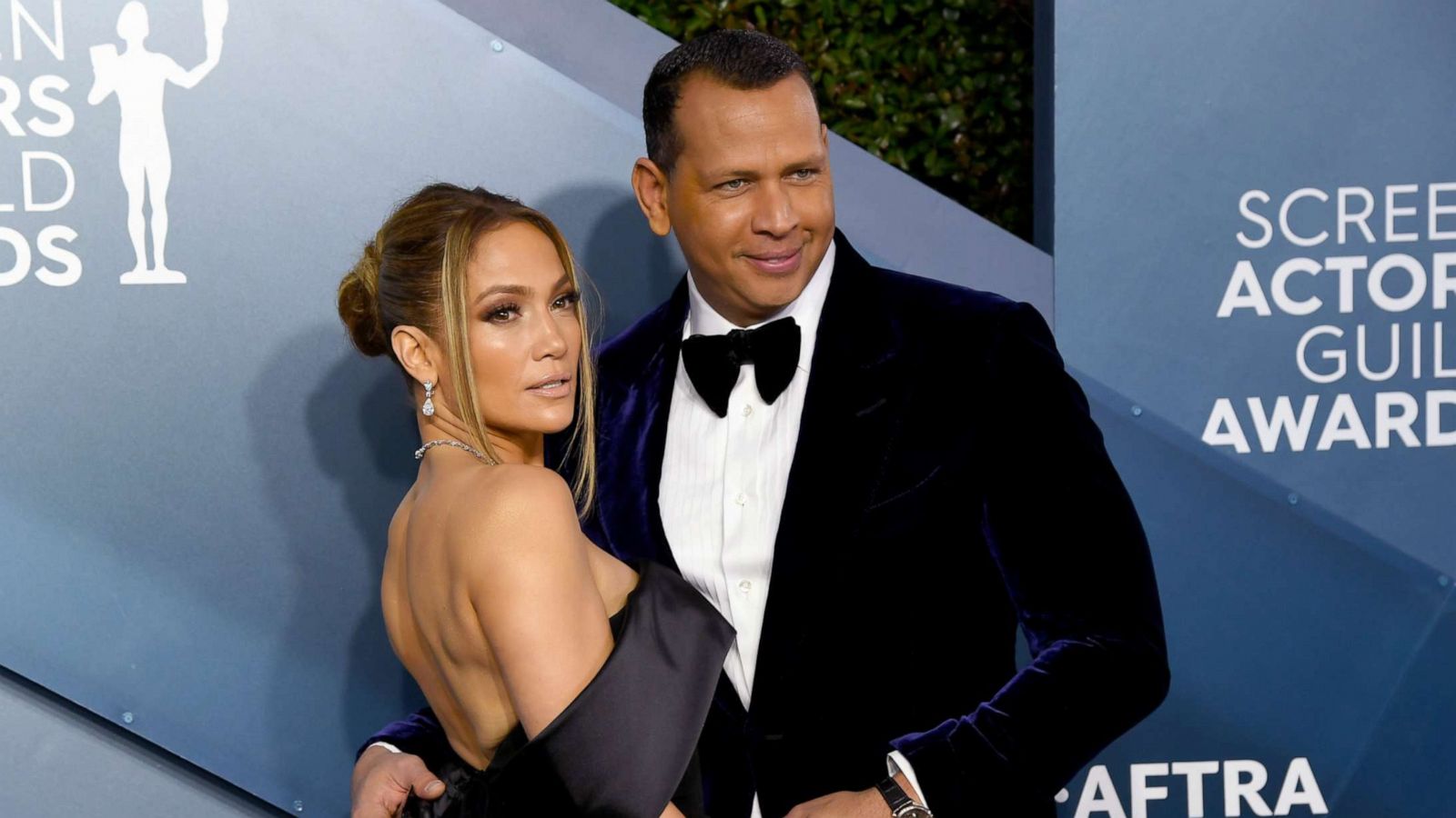 PHOTO: Jennifer Lopez and Alex Rodriguez attend the 26th annual Screen Actors' Guild awards at the Shrine Auditorium, Jan. 19, 2020, in Los Angeles.