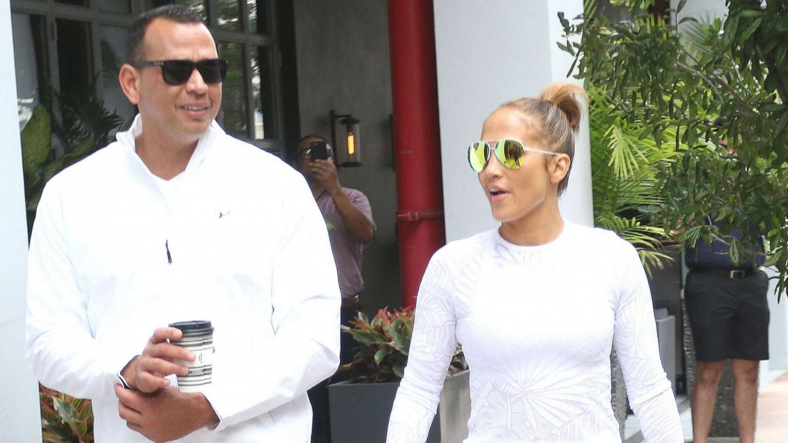 PHOTO: Jennifer Lopez and Alex Rodriguez arrive at Trufusion gym in Miami ahead of their public workout open to members on May 23, 2018.