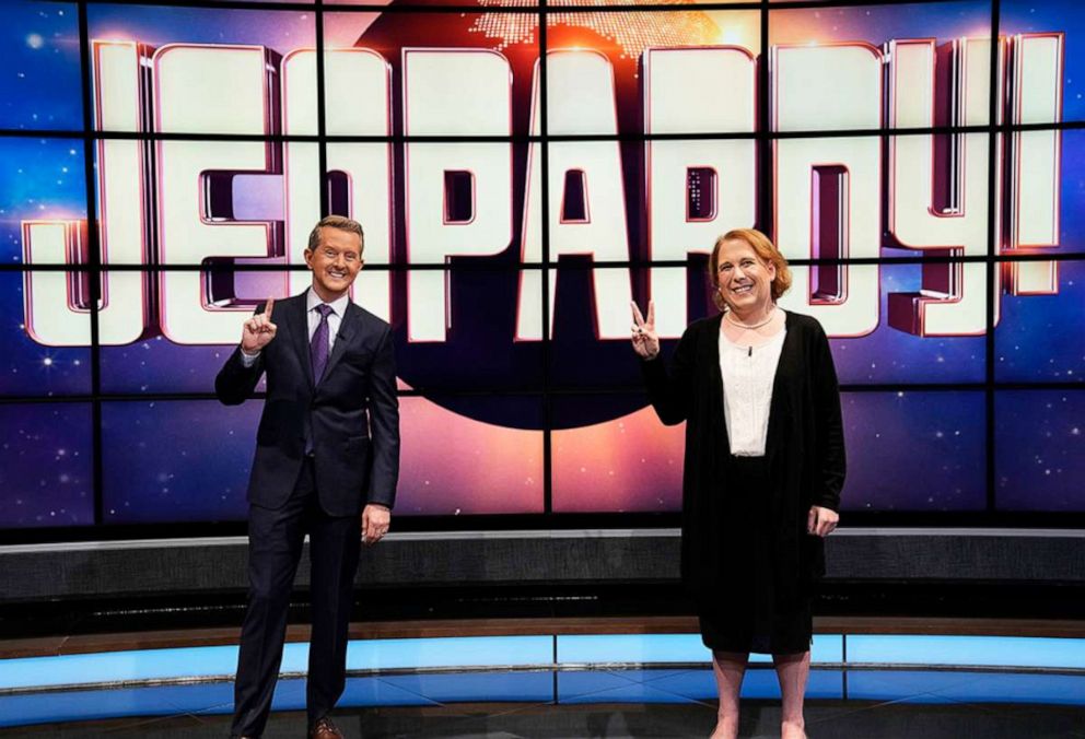 PHOTO: Ken Jennings and Amy Schneider on the set of "Jeopardy!"