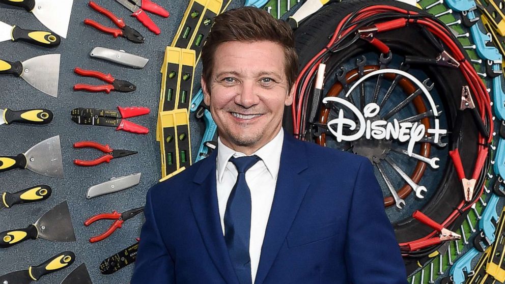 VIDEO: Jeremy Renner attends ‘Rennervations’ premiere 3 months after snowplow accident
