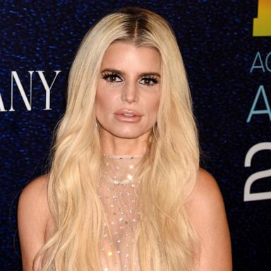 PHOTO: Jessica Simpson at the 37th Annual Footwear News Achievement Awards at Cipriani South Street in New York City on November 29, 2023.