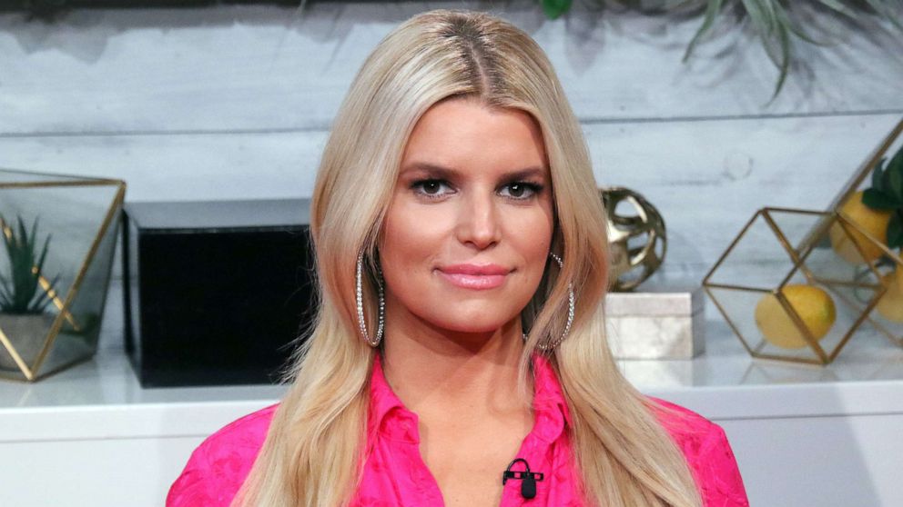 Jessica Simpson opens up about her 4-year sobriety journey - ABC News
