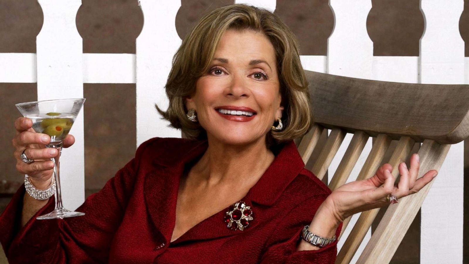 PHOTO: Jessica Walter portrays as Lucille Bluth in "Arrested Development", 2003.