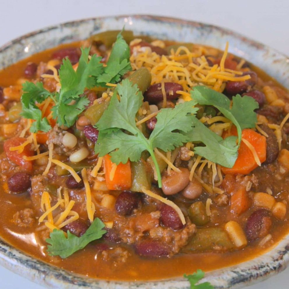 VIDEO: This easy ‘10-Can Chili’ is the perfect fall recipe 