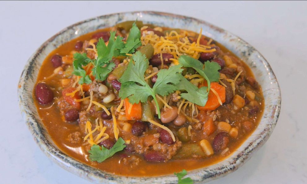 PHOTO: Jessie James Decker's 10-can chili from her new cookbook "Just Feed Me."