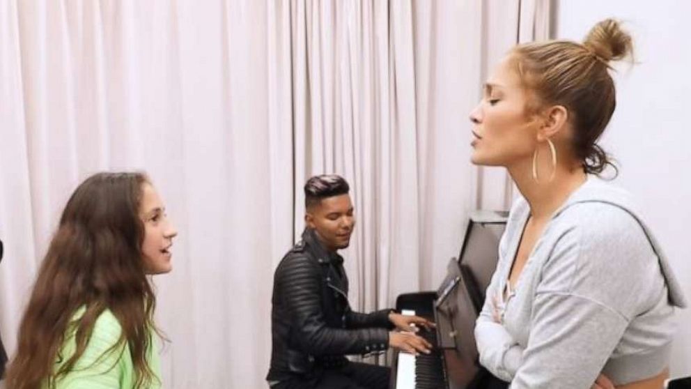 VIDEO: J. Lo's daughter shows off incredible voice