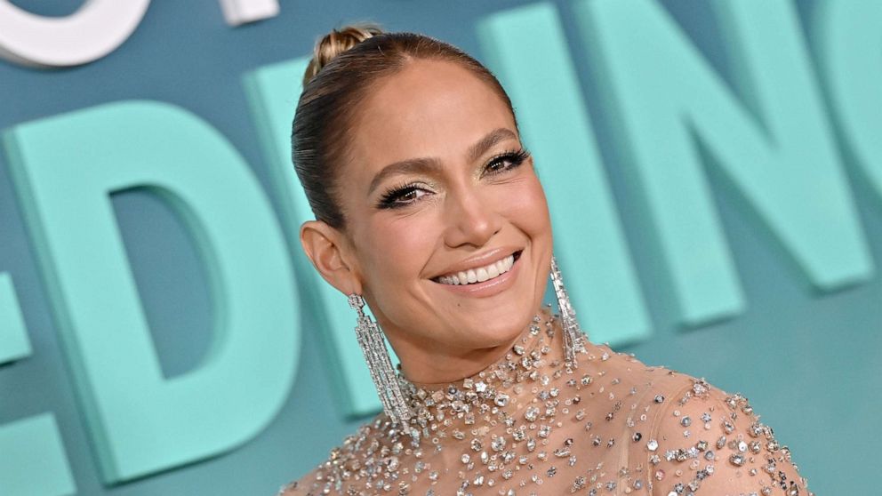 Jennifer Lopez Wows Fans With Glowing Throwback Glamour Shot Good Morning America