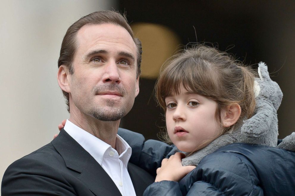 Joseph Fiennes 2025 Wife, net worth, tattoos, smoking & body facts