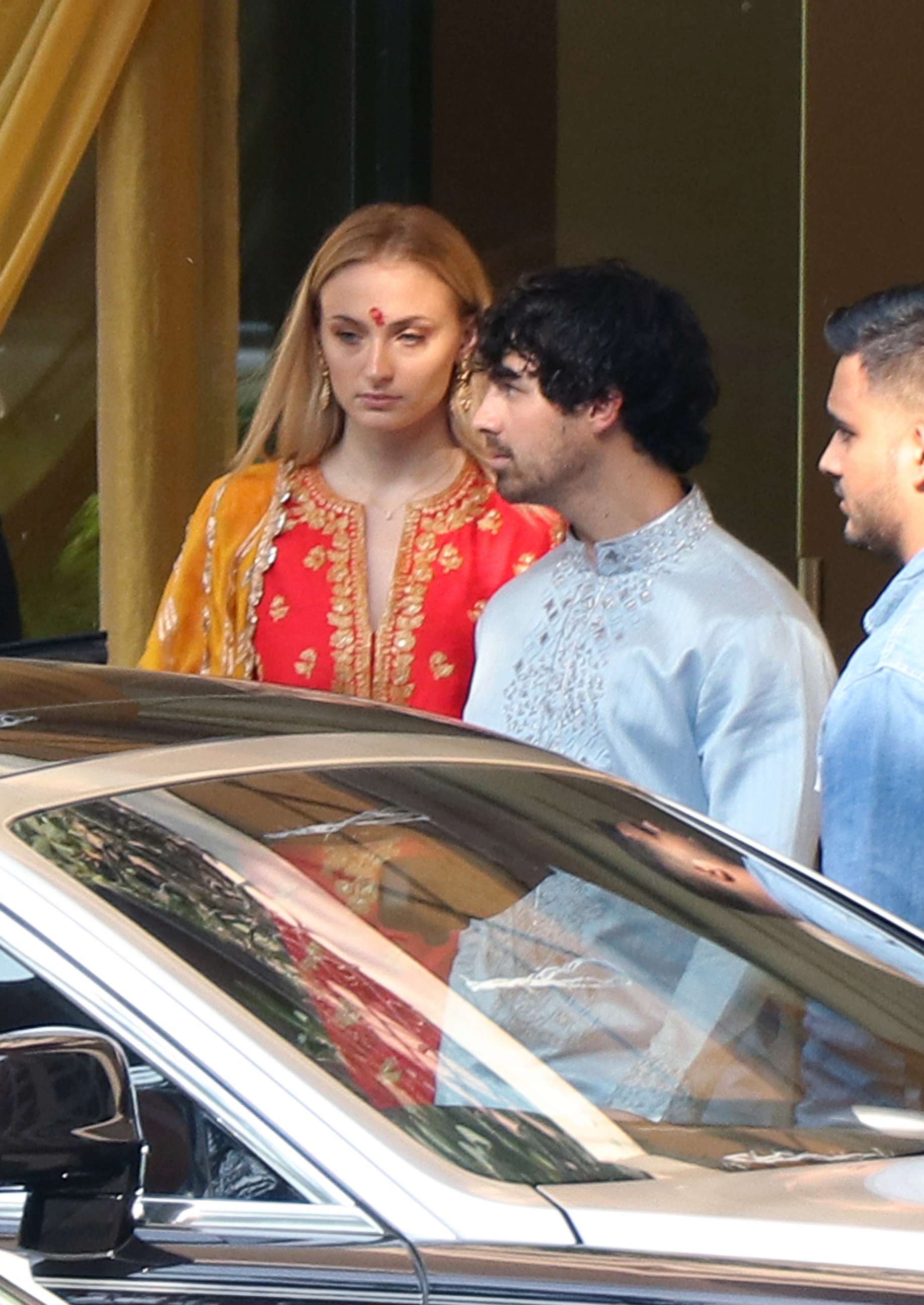PHOTO: Nick Jonas and Sophie Turner leave a hotel in India dressed in traditional clothing for Nick's brother Joe's wedding to Priyanka Chopra, Nov. 29, 2018.