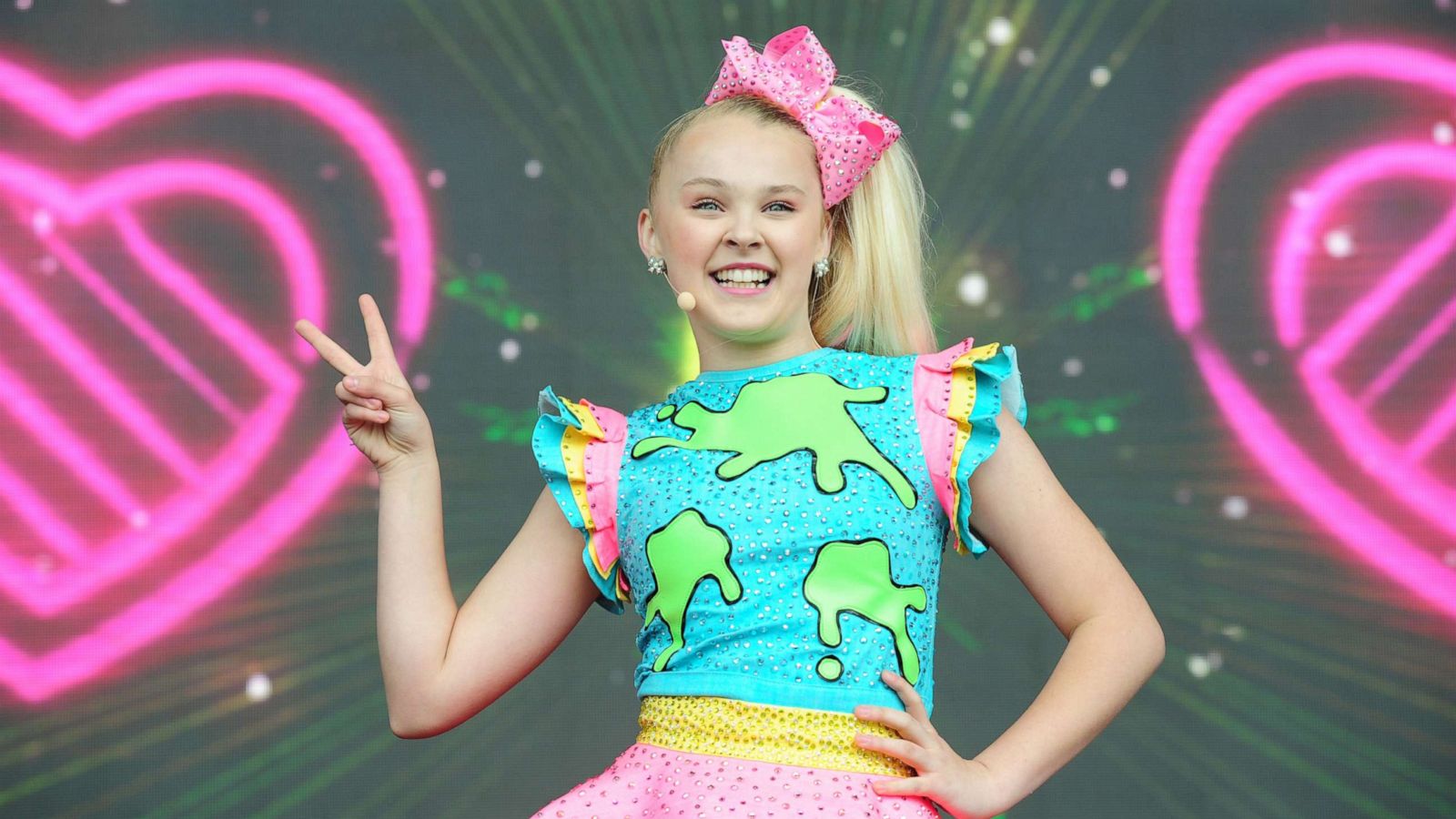 JoJo Siwa Debuts Brown Hair