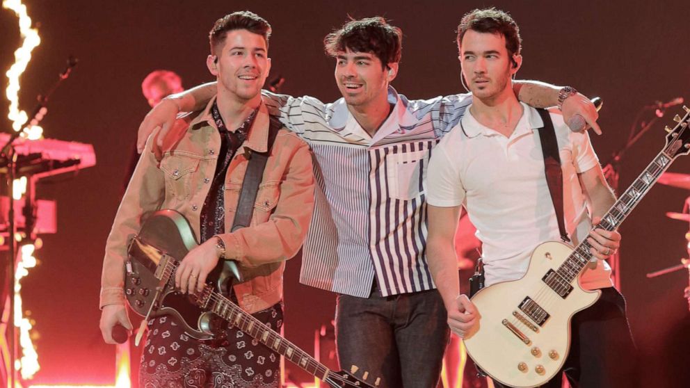 Brothers Images Jonas Brothers Hd Wallpaper And Background Photos Jonas  Brothers  फट शयर