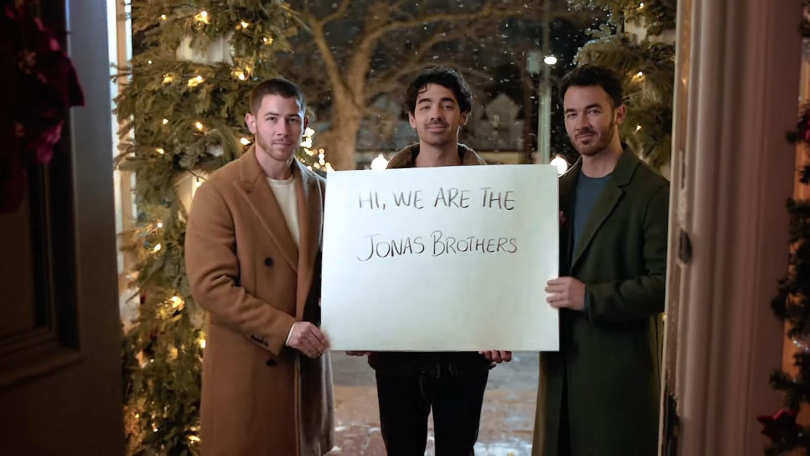 PHOTO: The Jonas Brothers announced they're doing a Christmas movie for Disney+.