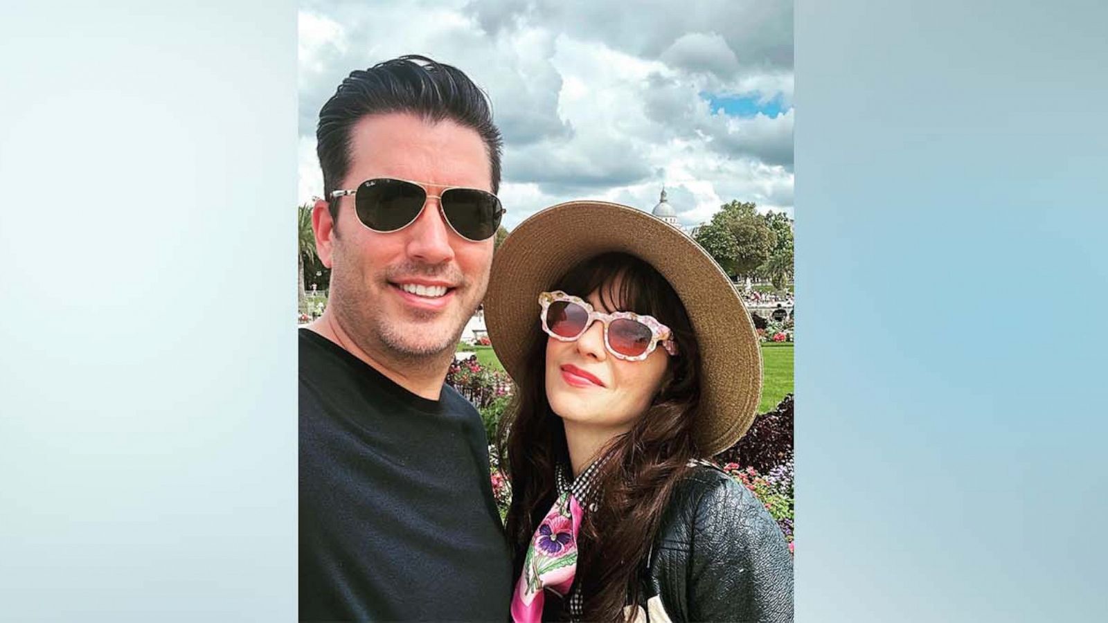 PHOTO: Jonathan Scott and Zooey Deschanel pose for this selfie that Scott shared on his Instagram.