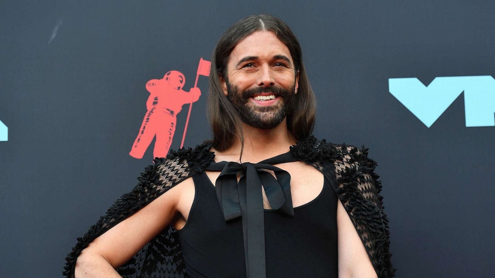 PHOTO: Jonathan Van Ness arrives for the 2019 MTV Video Music Awards at the Prudential Center in Newark, N.J., Aug. 26, 2019.