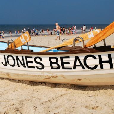PHOTO: People enjoy the beach at Jones Beach State Park, in Wantagh, New York. 