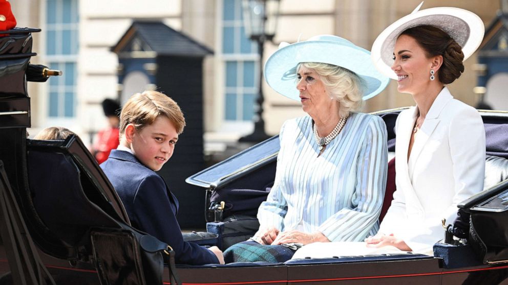 PHOTO: Prince George of Cambridge, Camilla, Duchess of Cornwall and Catherine, Duchess of Cambridge during the Trooping The Color - The Queen's Birthday Parade, London June 2, 2022.