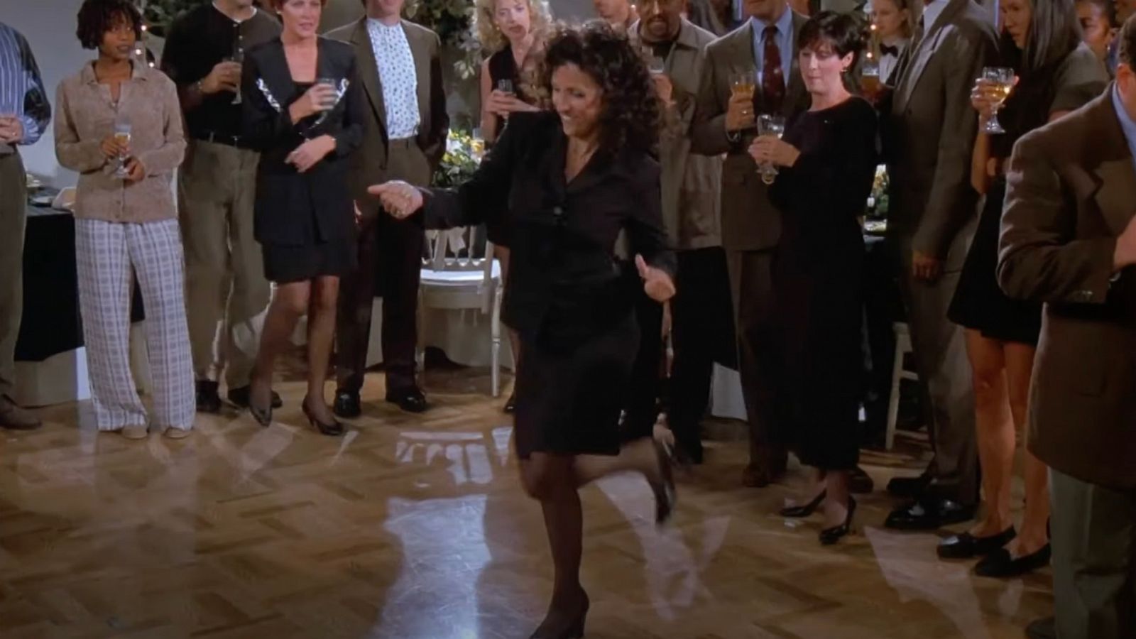 PHOTO: Julia Louis-Dreyfus dances on "Seinfeld."