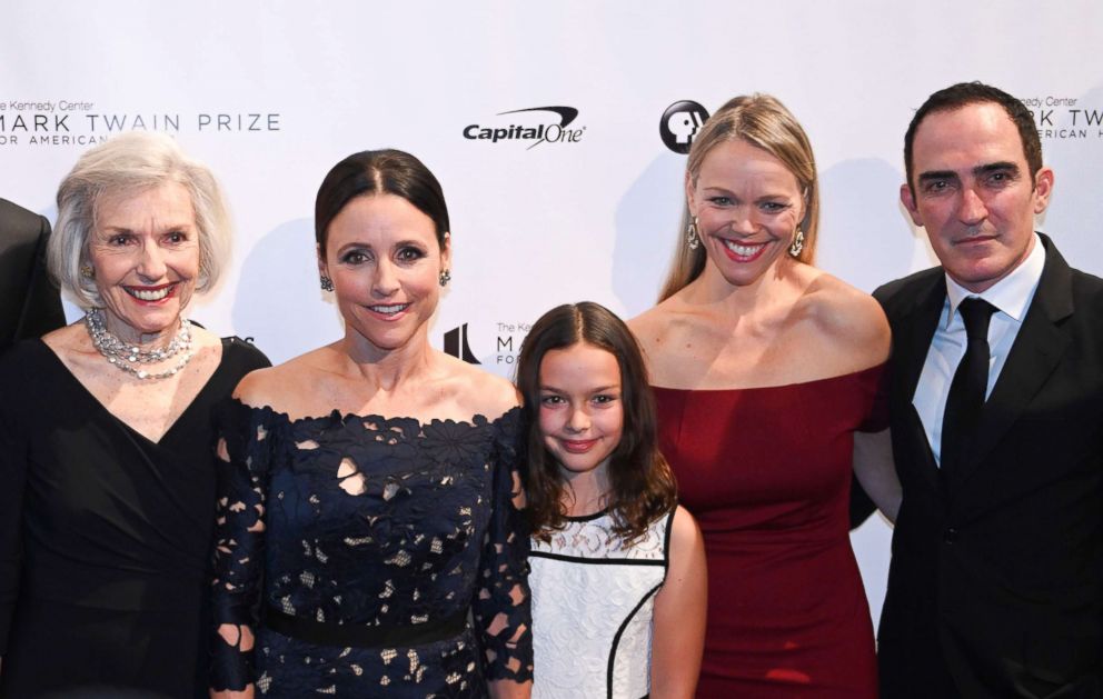 PHOTO: Julia Louis-Dreyfus poses with her family on the red carpet for the 21st Annual Mark Twain Prize for American Humor at the Kennedy Center in Washington, D.C., Oct. 21, 2018.