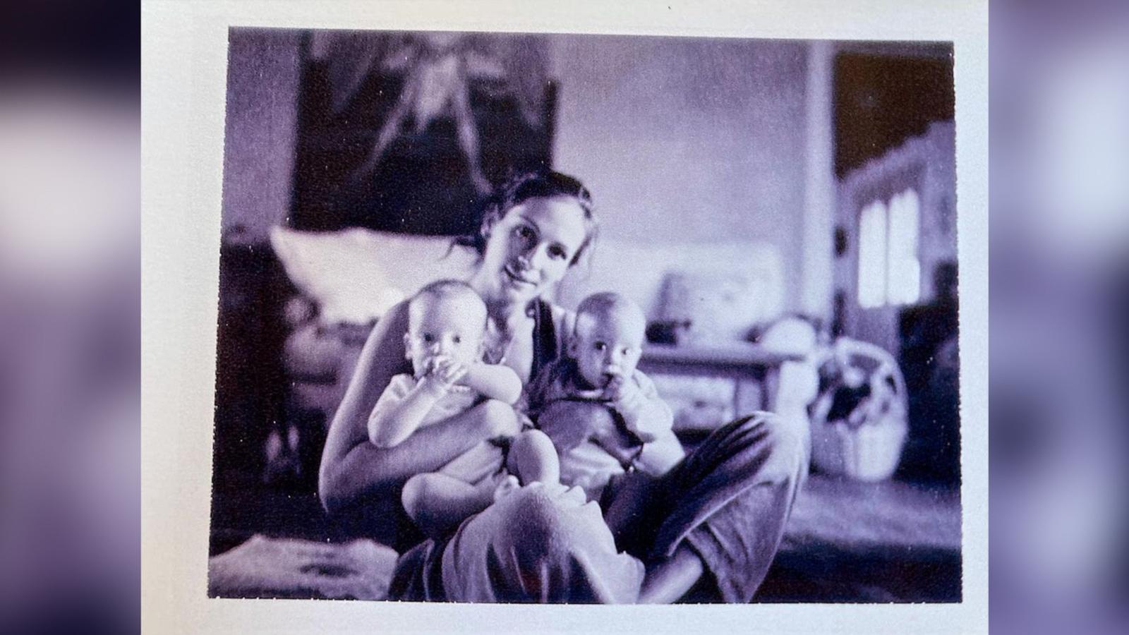 Julia Roberts Celebrates Twins' 18th Birthday With Rare Photo