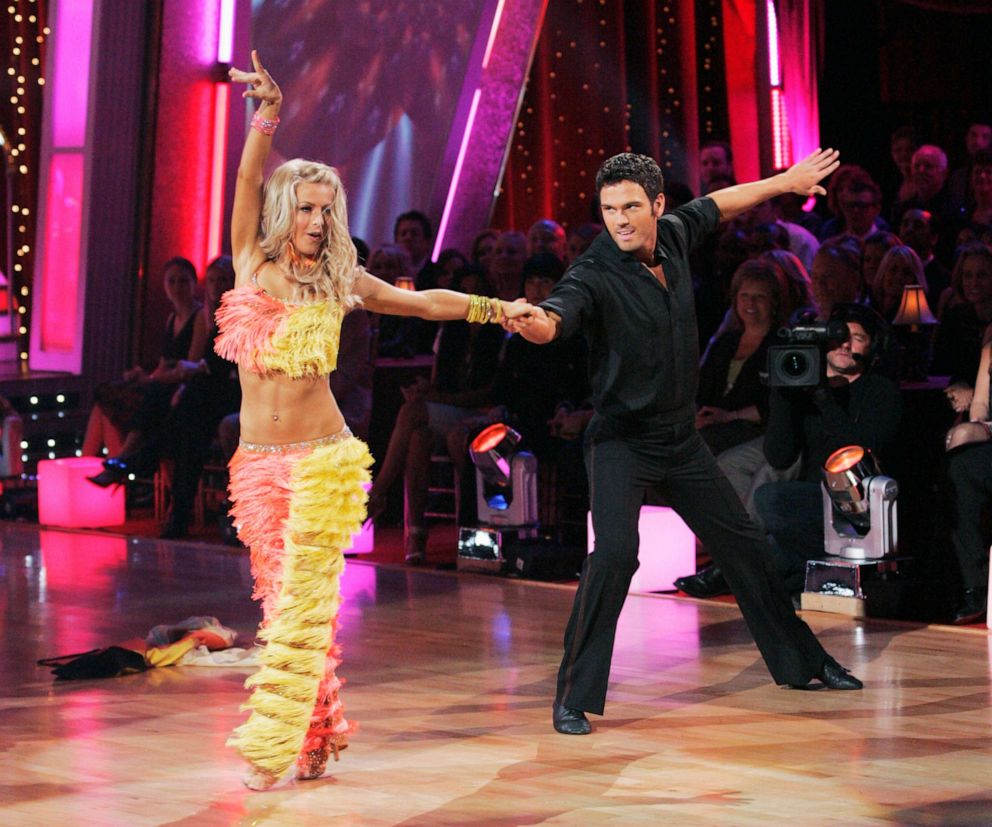 PHOTO: Julianne Hough and Chuck Wicks dance on an episode of "Dancing With The Stars," on March 16, 2009.