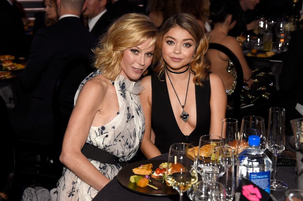 PHOTO: Julie Bowen and Sarah Hyland attend The 22nd Annual Critics' Choice Awards, Dec. 11, 2016, in Santa Monica, Calif.