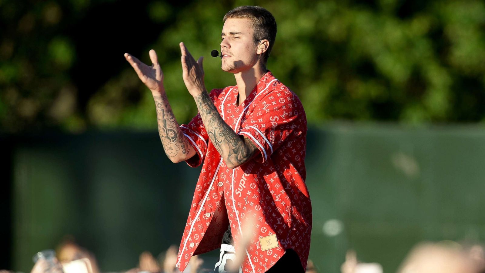 PHOTO: Justin Bieber performs in Hyde Park on July 2, 2017, in London.