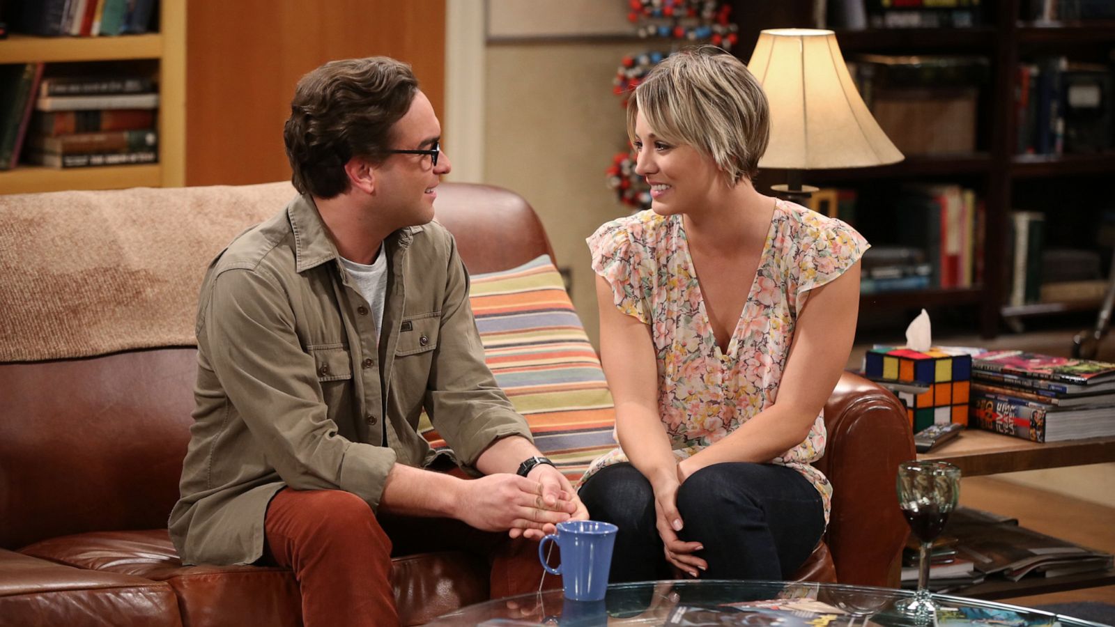 PHOTO: Kaley Cuoco and Johnny Galecki are shown in an episode of "The Big Bang Theory."