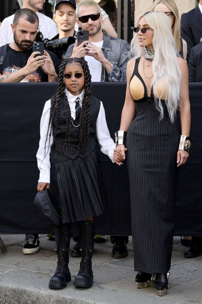 PHOTO: Kim Kardashian and her daughter North West arrive to attend Fashion Week in Paris, July 6, 2022.