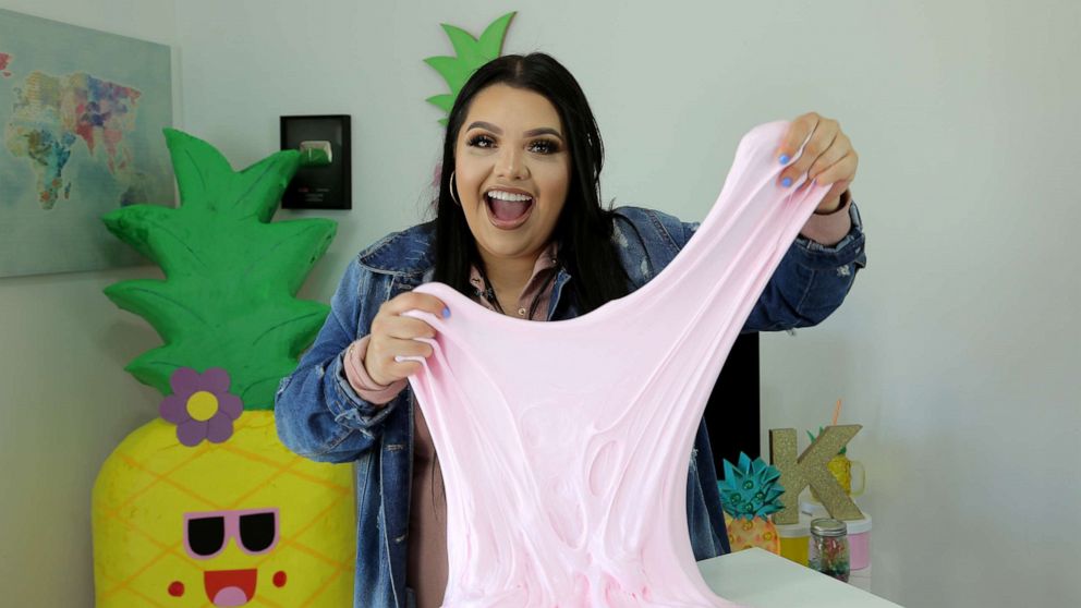 VIDEO: 'Queen of Slime' gives professional slime-making tutorial 