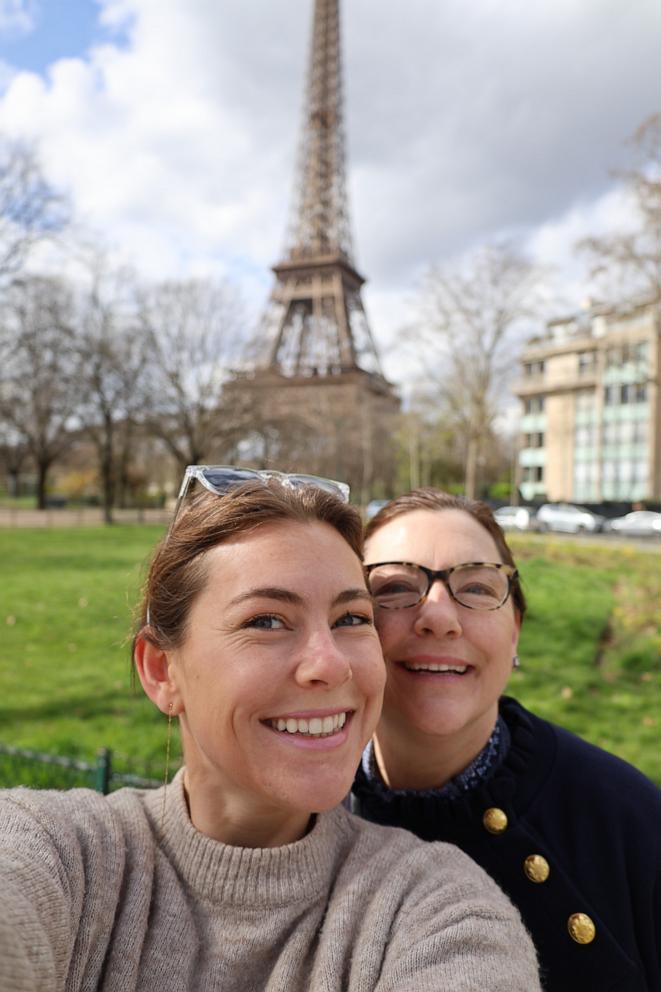PHOTO: Kathryn Shortsleeve with her mom Betsy Shortsleeve in Paris, France.