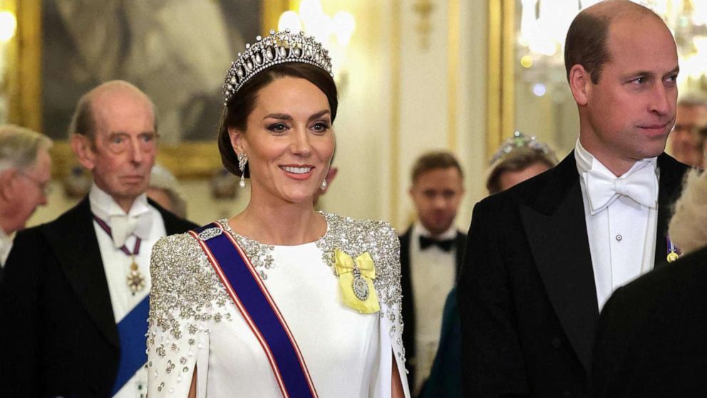 Kate, the Princess of Wales, dazzles in Lover's Knot Tiara at state ...