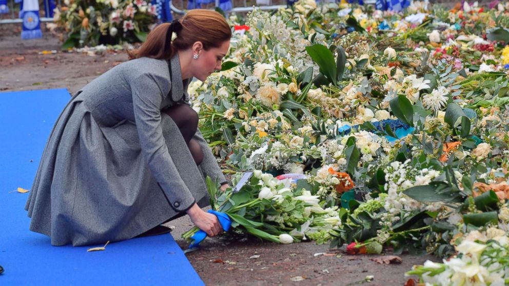 PHOTO: Kate, Duchess of Cambridge lays a wreath during a visit to pay tribute to those who were killed in an helicopter crash at Leicester City Football Club's King Power Stadium in Leicester, England, Nov. 28, 2018. 