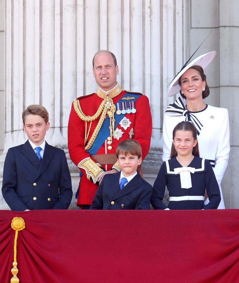 PHOTO: Prince George of Wales, Prince William, Prince of Wales, Prince Louis of Wales, Catherine, Princess of Wales and Princess Charlotte of Wales on the balcony during Trooping the Colour at Buckingham Palace, June 15, 2024, in London.