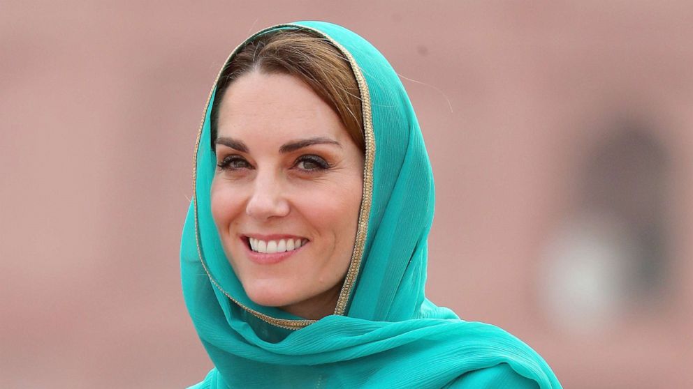 VIDEO: Duchess Kate makes big speech during Pakistan trip