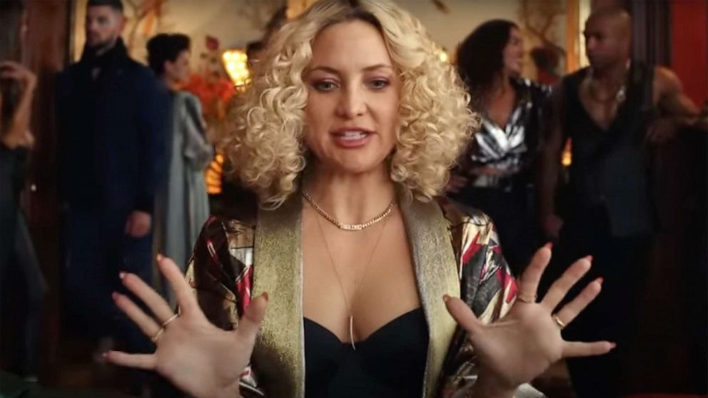 Watch Kate Hudson, Leslie Odom Jr. and more new 'Glass Onion' - Good Morning America